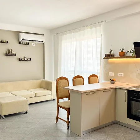 The Elegance דורס