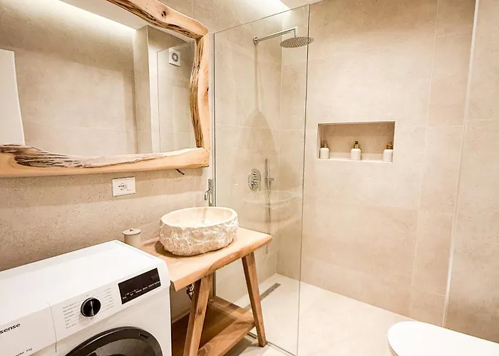 民宿 The Elegance Durrës